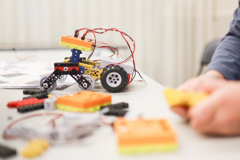 Amusement Park Ride Engineering at Franklin School, Summit (2023-04-17 - 2023-05-22)