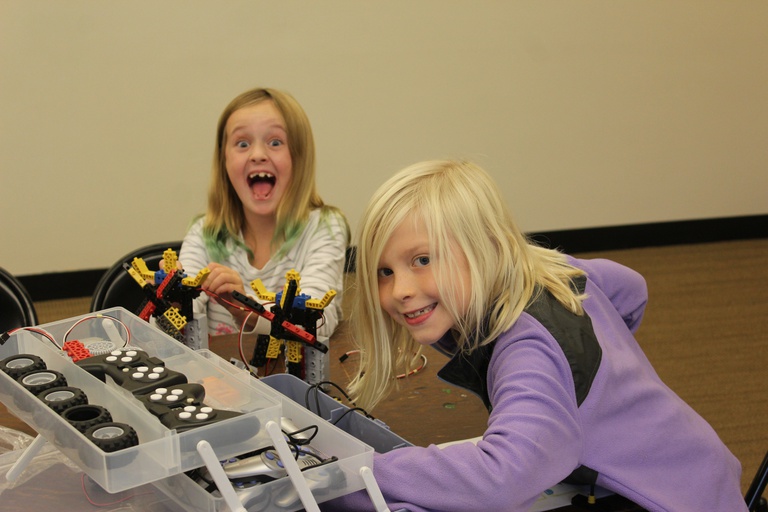 All GIRLS Robotics Build Amusement Park (2022-04-07)
